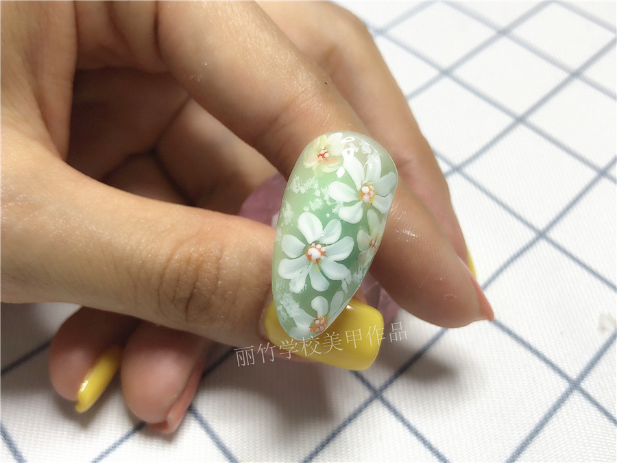 1590981442160438.jpg 20200420雛菊美甲款式_副本.jpg