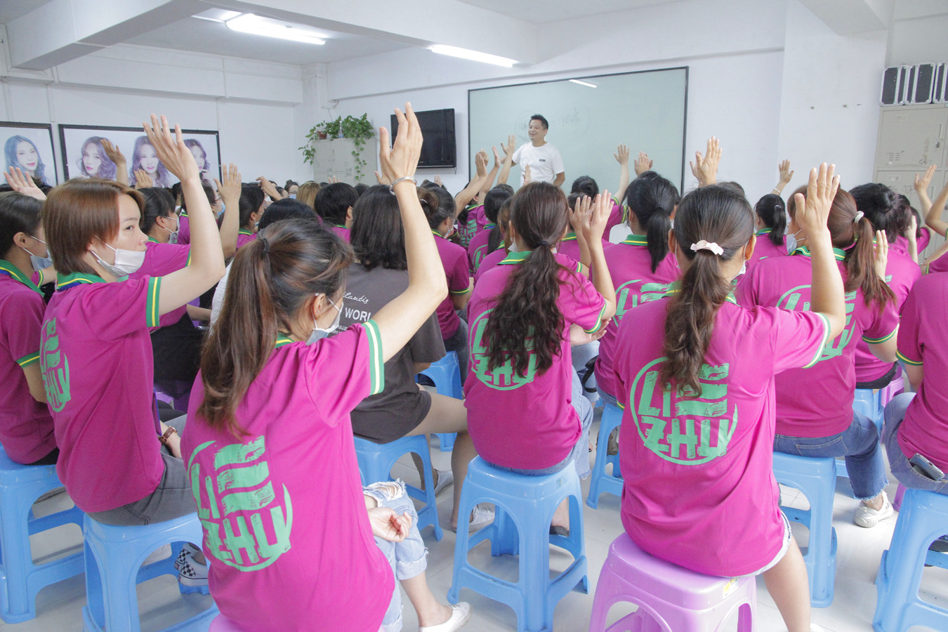 “就業(yè)難，難就業(yè)”這都不是問(wèn)題