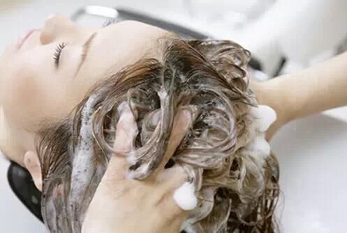 南寧美發(fā)課堂：美發(fā)背后的無名英雄-洗護師