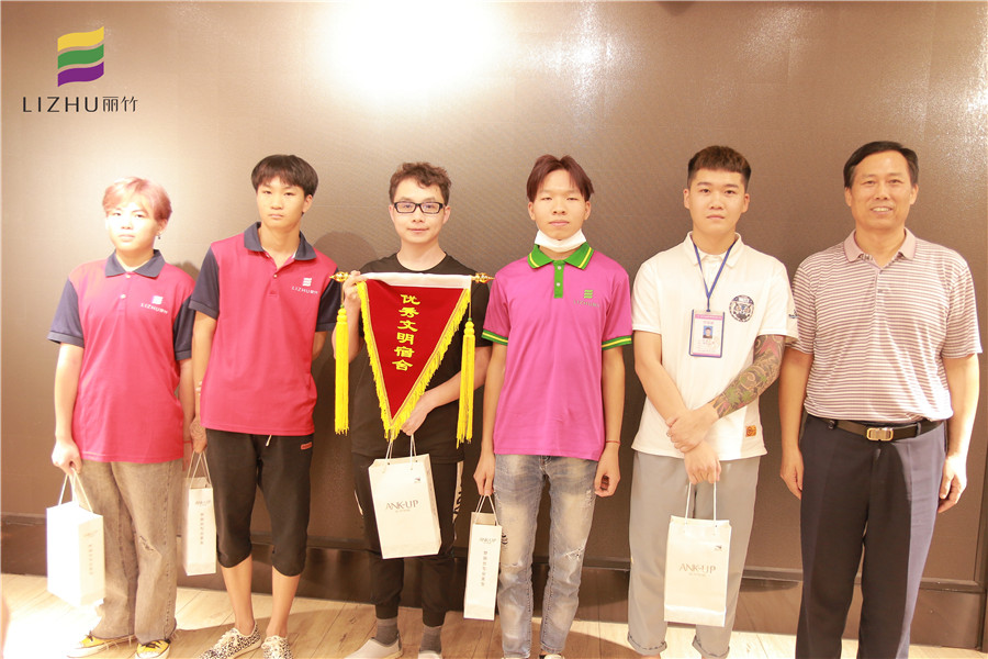 麗竹學?！拔拿魉奚帷痹u比活動結束