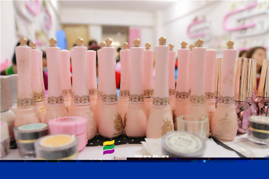 麗竹學校美甲班學員課堂作品欣賞