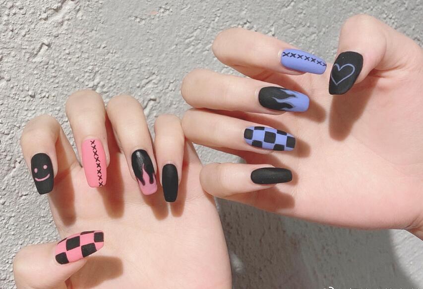 學(xué)美甲師必學(xué)技術(shù)，看南寧美甲學(xué)校哪家專業(yè)