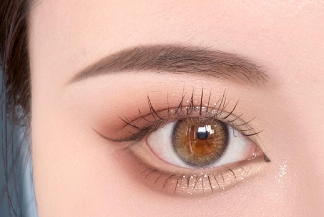 “玫瑰冰茶”眼妝教程，體現(xiàn)南寧化妝班哪家好