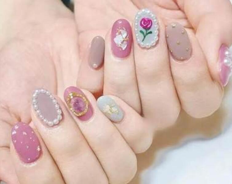 美甲怎么保養(yǎng)更持久？南寧專業(yè)美甲培訓(xùn)告訴你