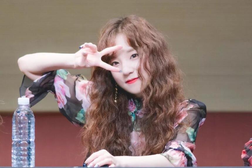 一次性羊毛卷怎么弄？南寧人氣高的美發(fā)學校來教你