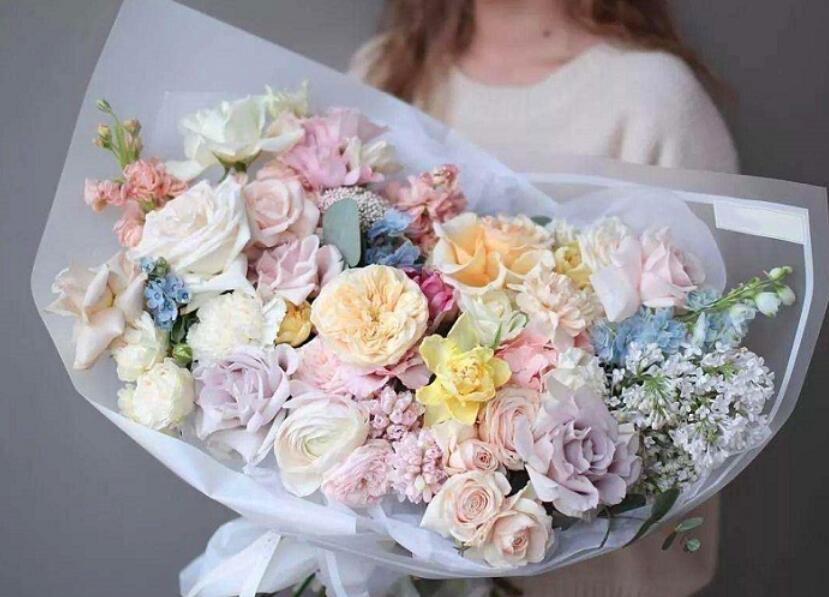 南寧花藝師培訓學校教你如何給作品命名