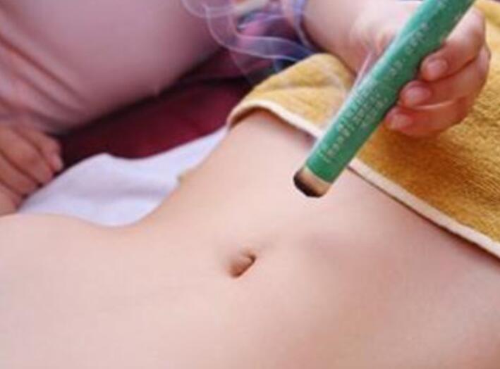 為什么要艾灸小腹？南寧有實力的美容學(xué)校告訴你