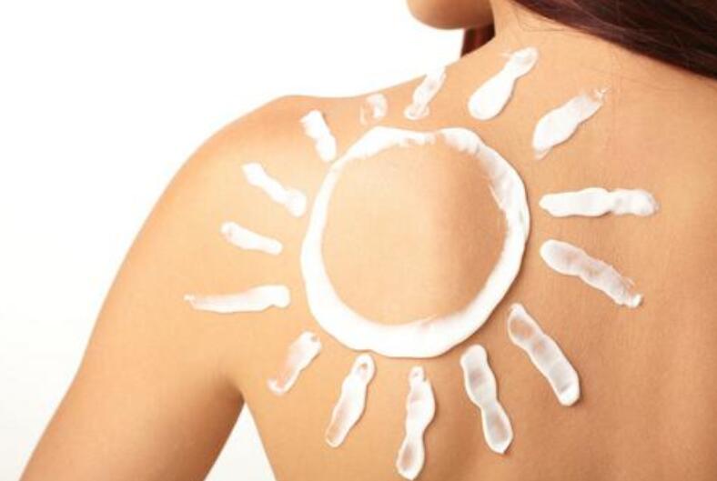 這樣涂才是真“防曬”？快來和廣西美容學(xué)校學(xué)習(xí)