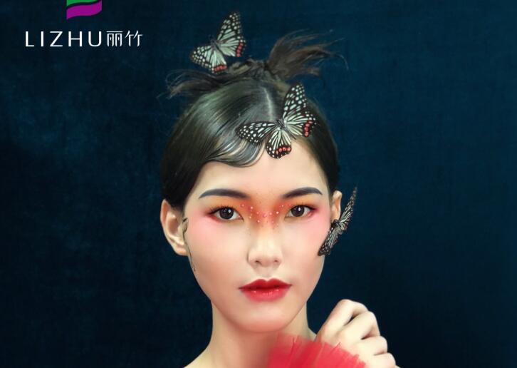 南寧化妝培訓(xùn)?？茖W(xué)校：清純杏色妝教程