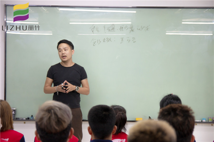 麗竹美發(fā)就業(yè)宣講，告訴你南寧美發(fā)學(xué)校哪家就業(yè)率高