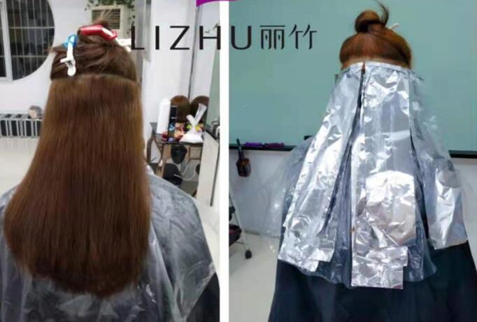 正確褪淺的技巧，南寧美發(fā)課堂正在講解