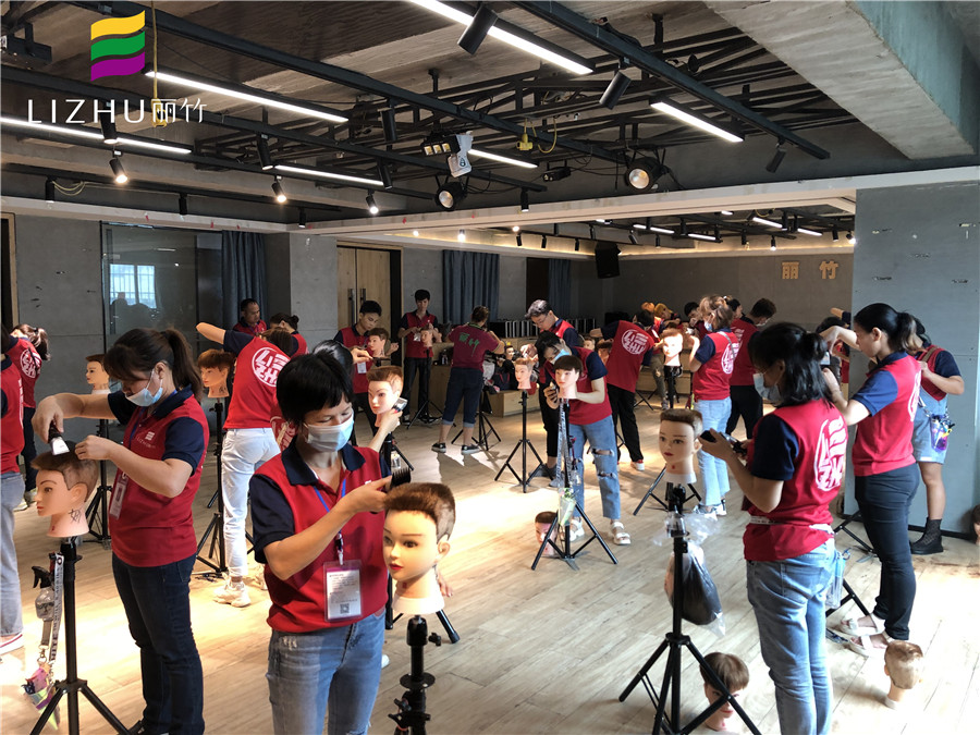 平頭怎么剪？南寧口碑好的美發(fā)培訓(xùn)開講