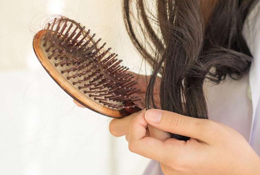 秋季防脫技巧，來廣西專業(yè)美發(fā)學校學習下