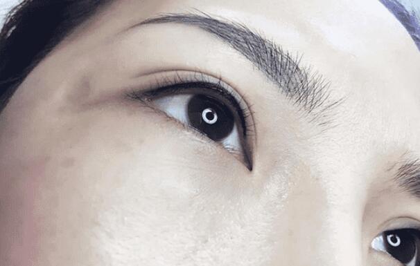 如何紋出適合自己的美瞳線(xiàn)？廣西紋繡學(xué)校手把手教你