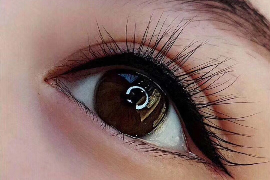 廣西專業(yè)紋繡培訓：紋美瞳線后如何洗臉？