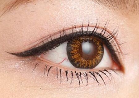 紋完美瞳線注意事項(xiàng)有哪些？廣西專(zhuān)業(yè)紋繡學(xué)校告訴你