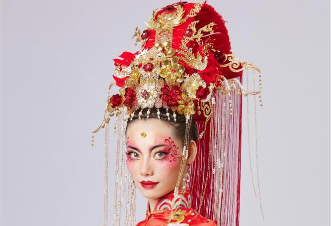 丹鳳朝陽(yáng)  |  桂林美業(yè)大賽創(chuàng)意彩妝作品