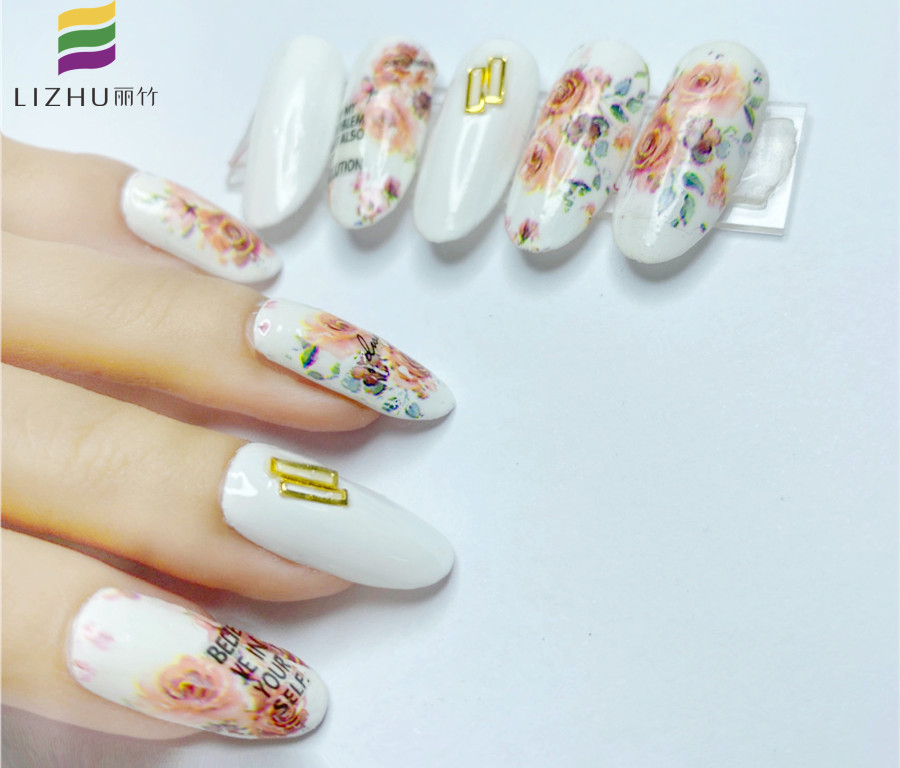 美甲貼怎么貼？廣西美甲學(xué)校分享教程