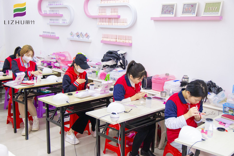 廣西南寧美甲學校課堂：認識美甲種類