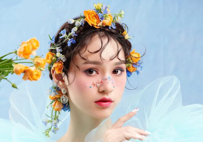 田園風(fēng)新娘有哪些特點？廣西教新娘妝的學(xué)校分享給你