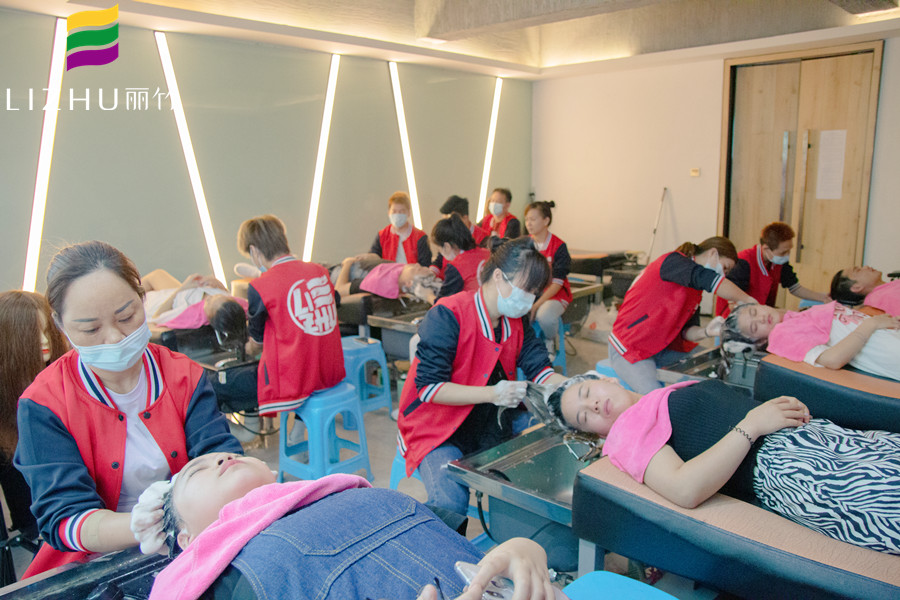 學(xué)泰式洗頭的步驟，告訴你廣西哪里可以學(xué)洗頭