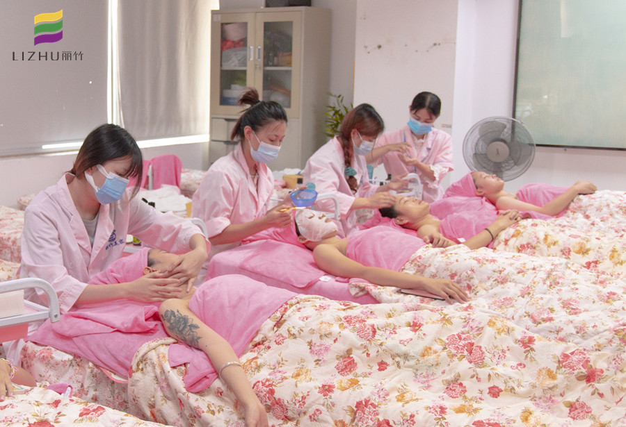 面部水療一周做幾次？廣西美容基礎(chǔ)教學(xué)內(nèi)容講解