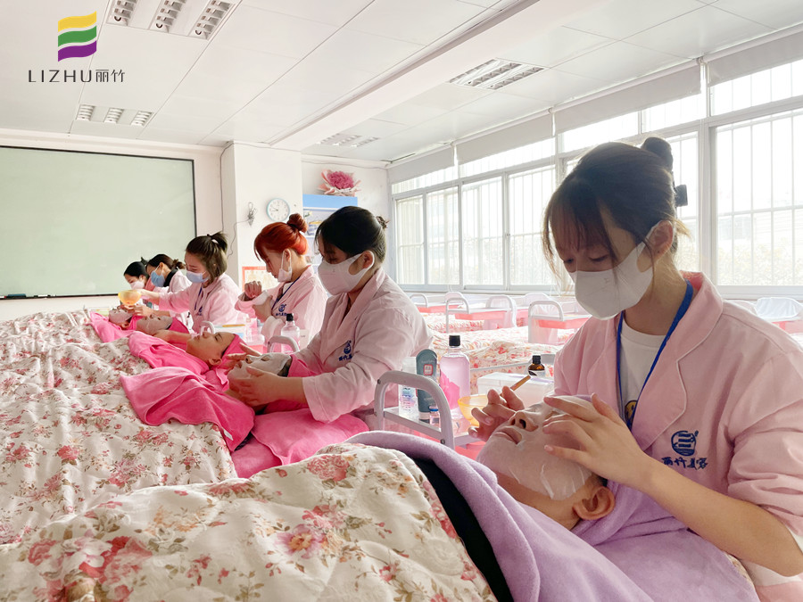  痘痘肌膚護(hù)膚“雷區(qū)”，廣西美容護(hù)膚貼士