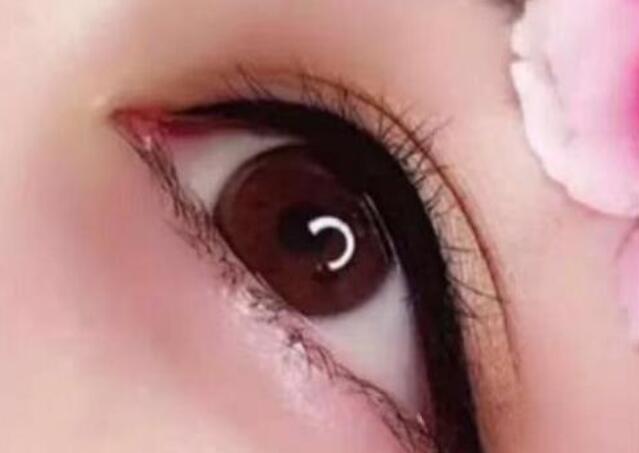 美瞳線需要紋小尾巴嗎？南寧紋繡專業(yè)學(xué)校課程