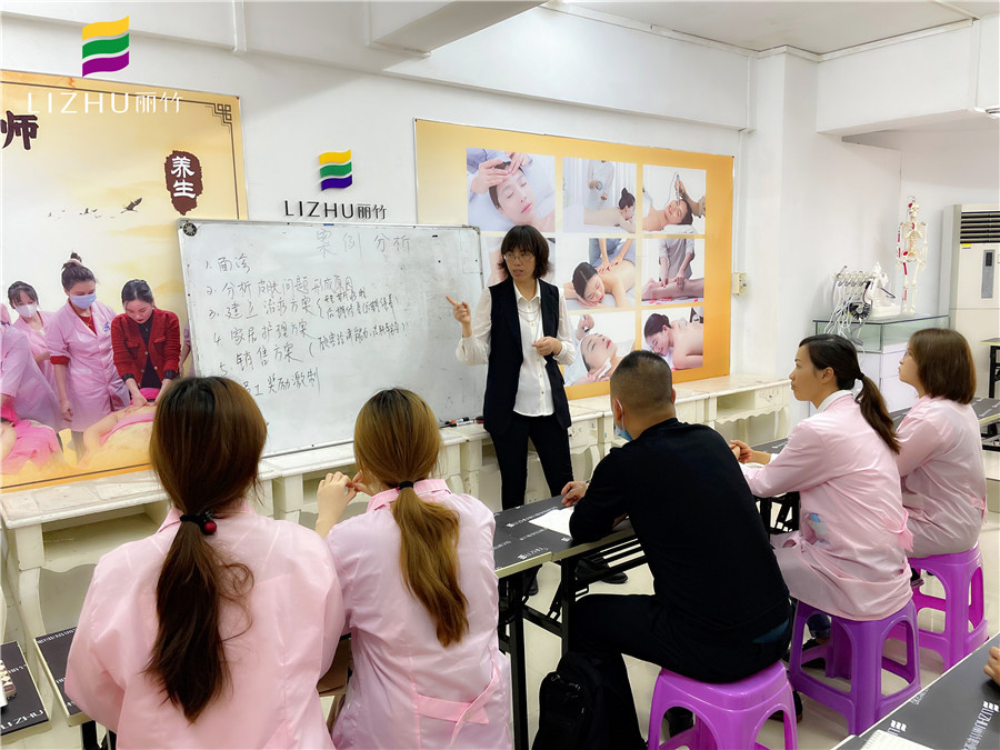 學(xué)習(xí)案例分析的重要性，南寧美容培訓(xùn)班告訴你