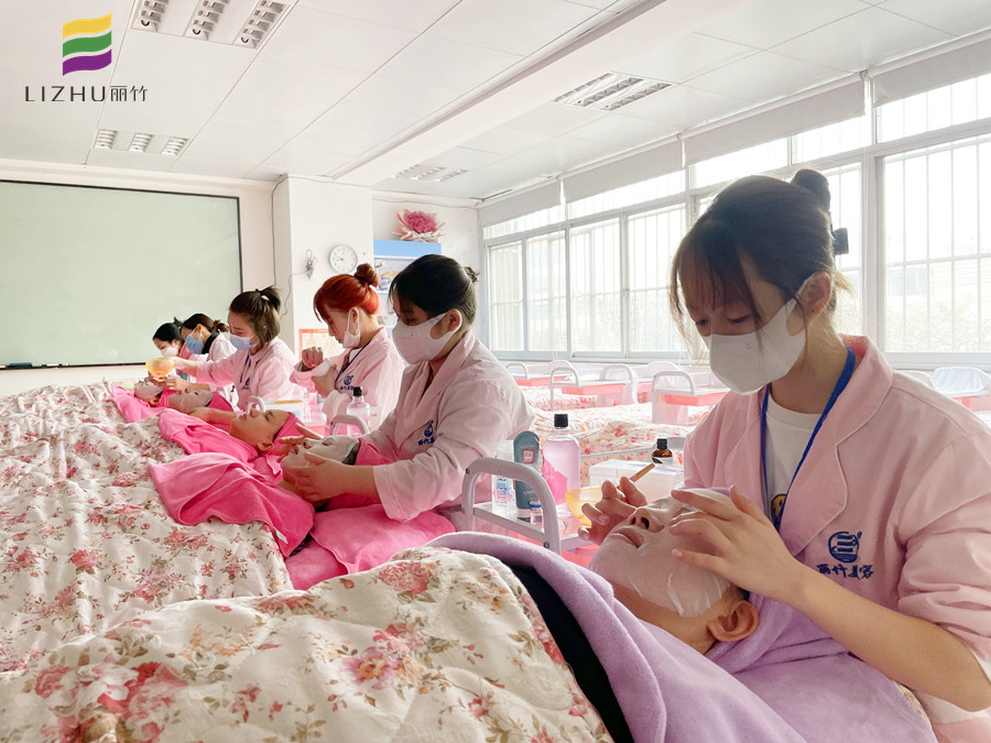 廣西美容面部護(hù)理：面部撥筋后要敷面膜嗎？