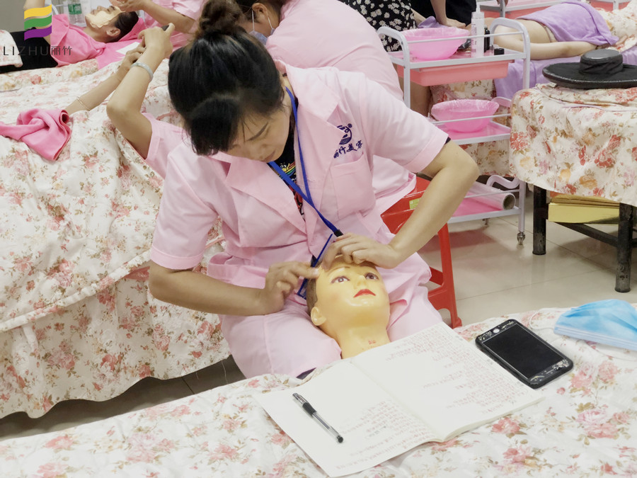 面部穴位認(rèn)識(shí) ，南寧美容基礎(chǔ)學(xué)習(xí)