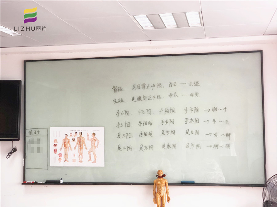 學(xué)美容理論知識(shí)重要嗎？南寧美容培訓(xùn)學(xué)校告訴你