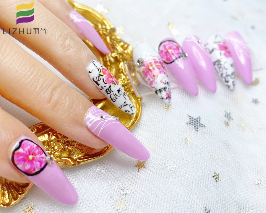 轉(zhuǎn)印紙美甲作品，南寧美甲培訓(xùn)短期班