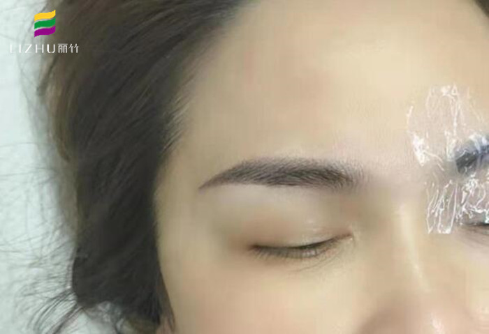 紋眉后如何快速消腫？南寧學紋繡技術(shù)