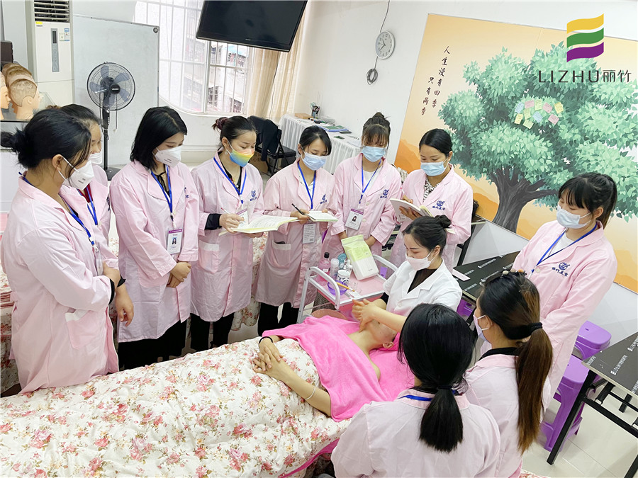 面部九大重要穴位，南寧基礎(chǔ)美容培訓(xùn)教你找