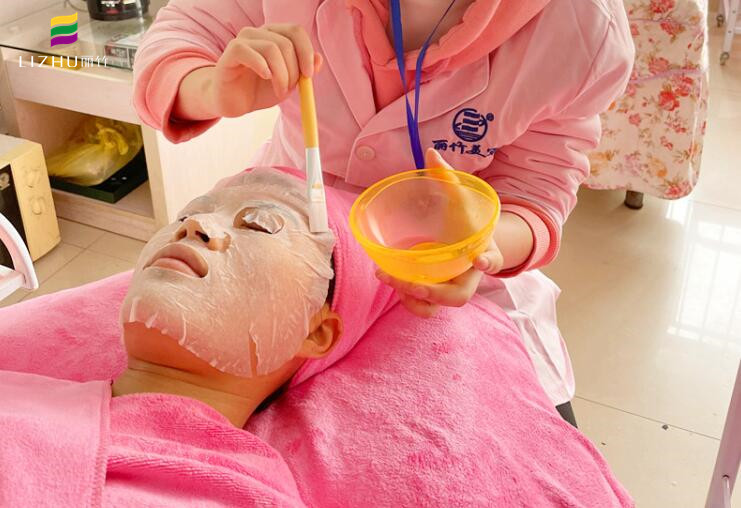 臉部嚴重缺水怎么快速補水？廣西美容護膚培訓(xùn)有妙招