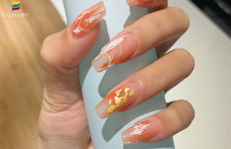 南寧美甲培訓(xùn)短期班作品：磨砂美甲、小香風(fēng)格美甲、棋盤格美甲