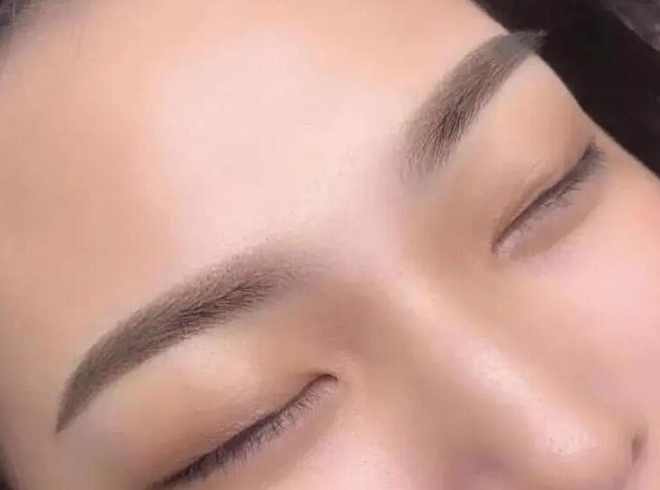 紋眉的壞處？南寧紋眉培訓(xùn)機構(gòu)專業(yè)解析