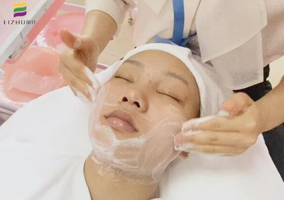 如何用洗面奶洗臉？廣西美容面部護理教學(xué)