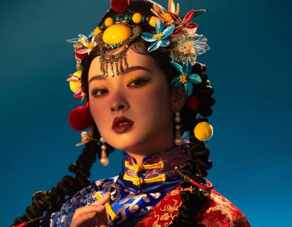 藏族少女寫真造型，南寧彩妝學校專業(yè)正規(guī)作品