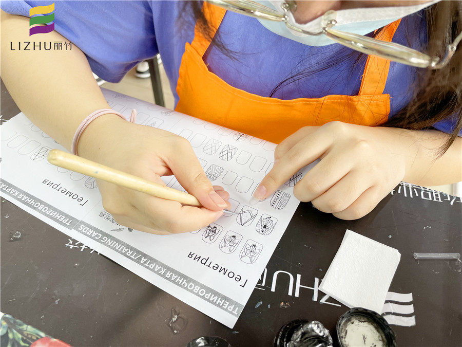 1657770585233473.jpg IMG_2837.JPG