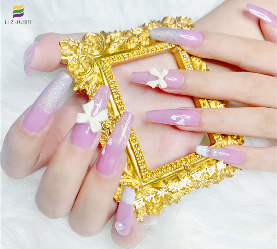 光療美甲怎么保養(yǎng)？南寧美甲基礎(chǔ)班課程學(xué)習(xí)