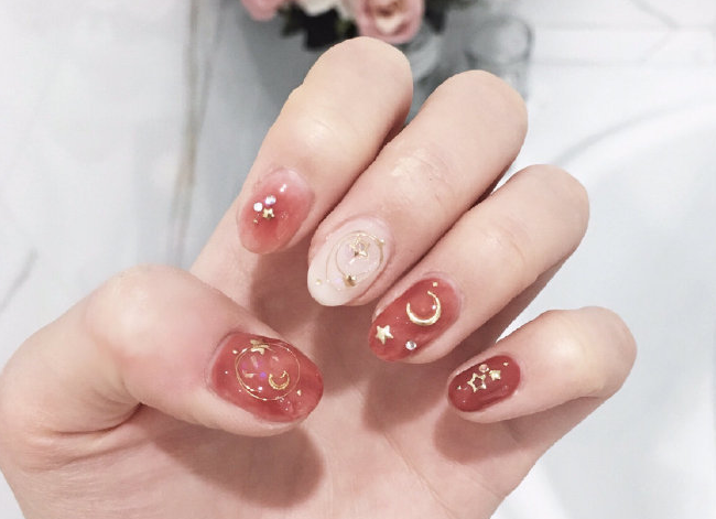 廣西美甲網(wǎng)紅培訓(xùn)班：網(wǎng)紅美甲2022圖片