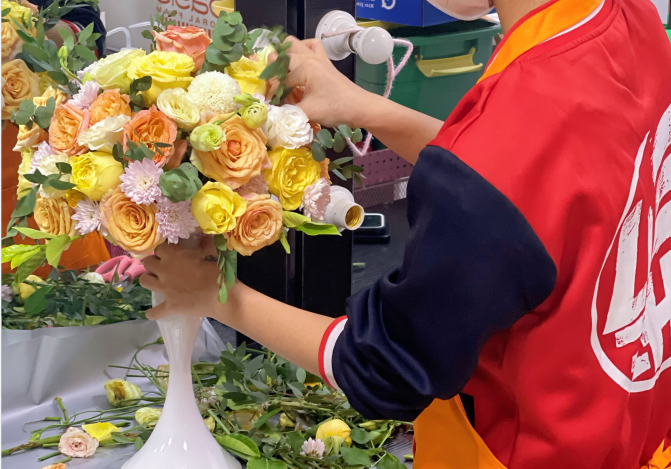 南寧花藝培訓招生作品：半球形桌花