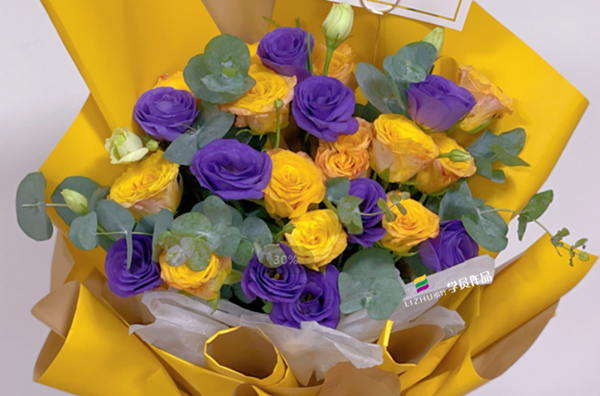 玫瑰花束圖片，學員告訴你南寧學插花要多久