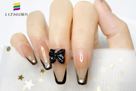 美甲延長(zhǎng)收費(fèi)標(biāo)準(zhǔn)，廣西南寧美甲學(xué)校建議