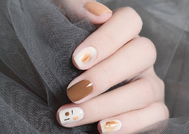 初秋顯白美甲推薦，廣西時(shí)尚美甲培訓(xùn)學(xué)校整理