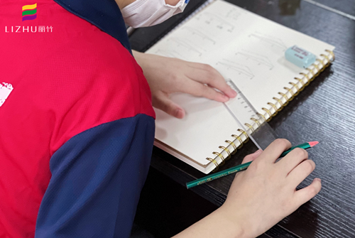 南寧化妝課堂：標(biāo)準(zhǔn)眉怎么畫？