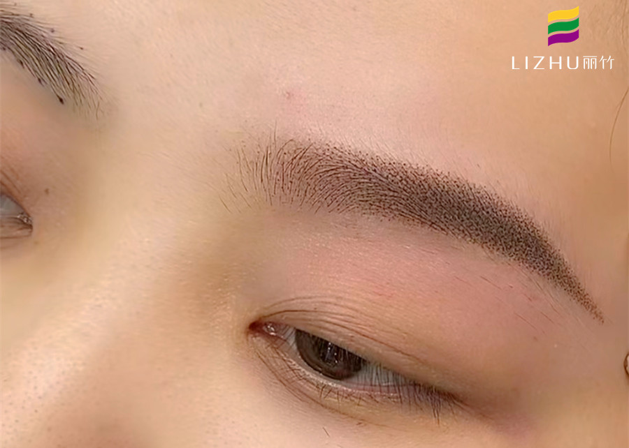 廣西學(xué)紋繡專業(yè)：紋眉過后顏色過深怎么辦？