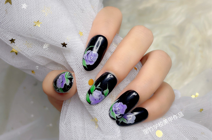 廣西美甲十佳學(xué)校作品--手繪玫瑰花美甲、秋日花朵美甲,